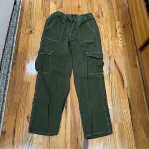 Army green cargo pants